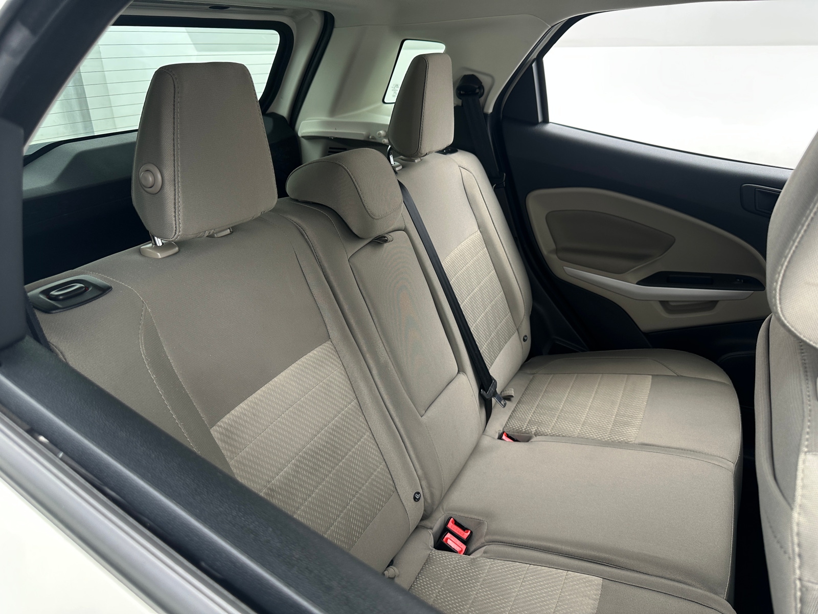 Thumbnail: 2021 Ford EcoSport - 6