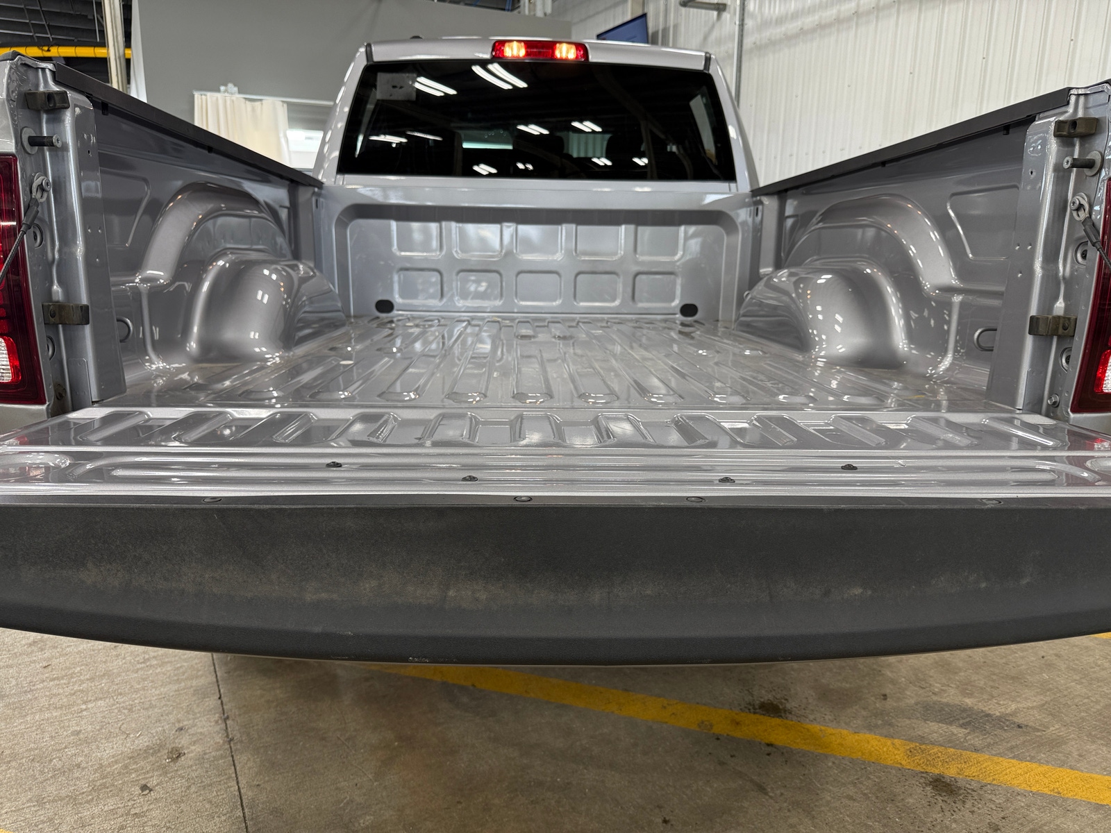 Thumbnail: 2022 RAM 1500 Classic - 7