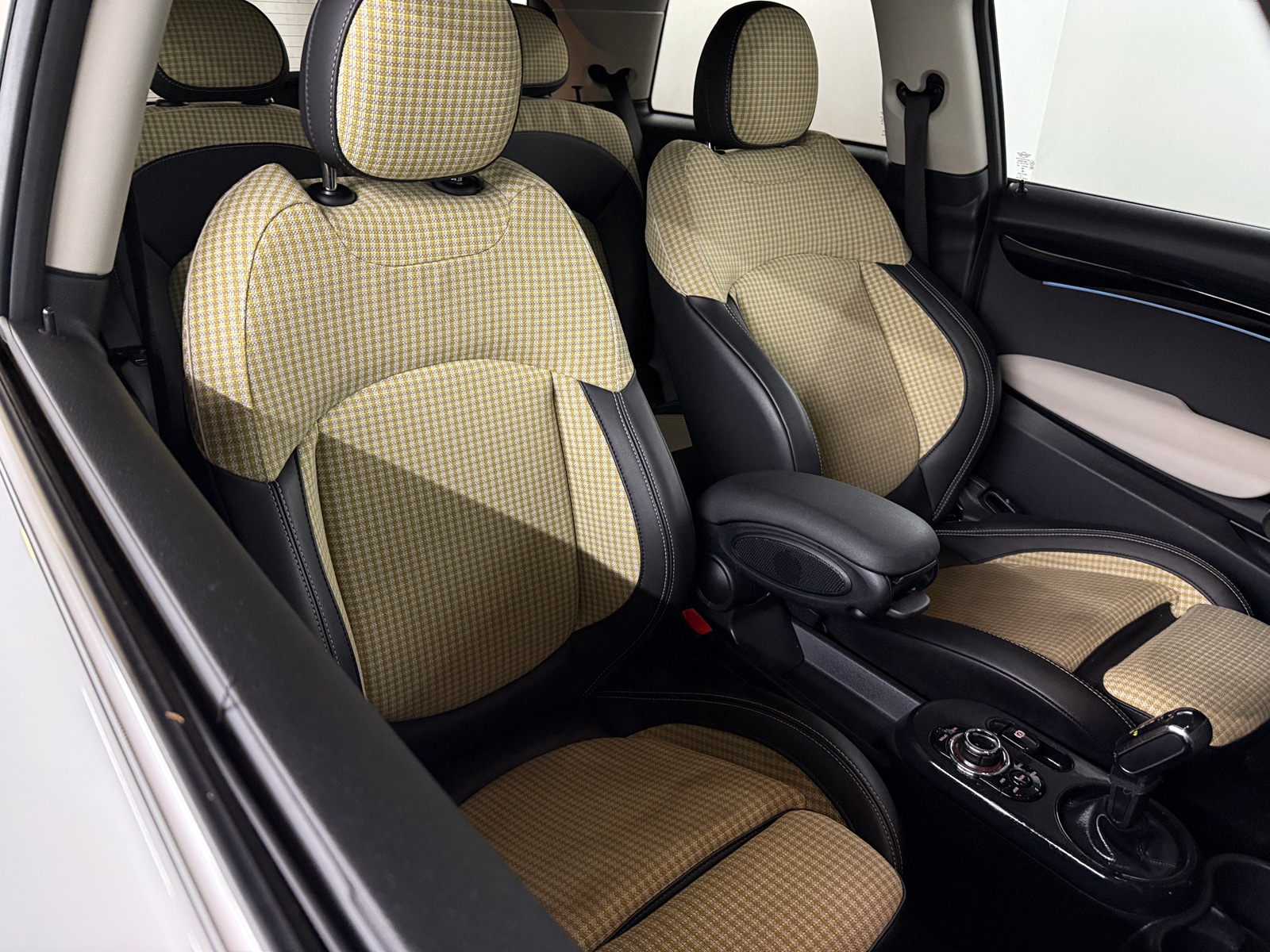 Thumbnail: 2022 MINI Cooper Hardtop - 2