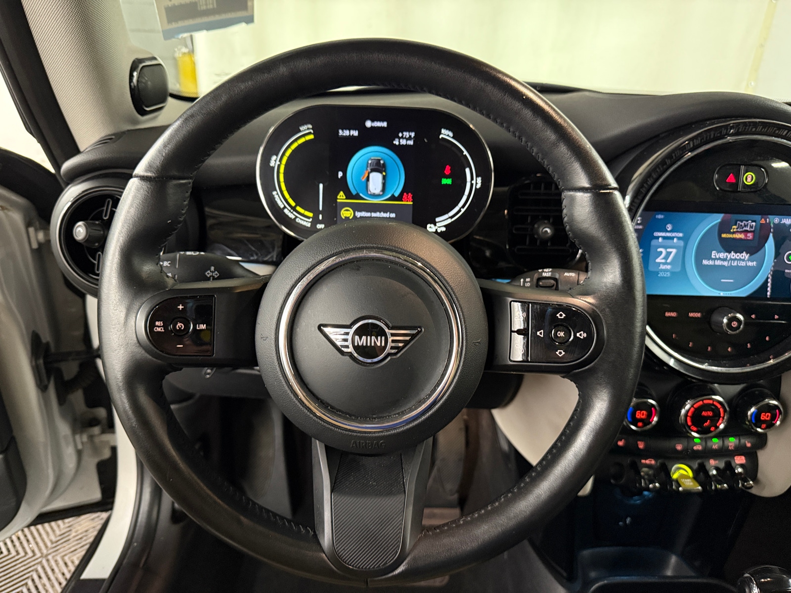 Thumbnail: 2022 MINI Cooper Hardtop - 5