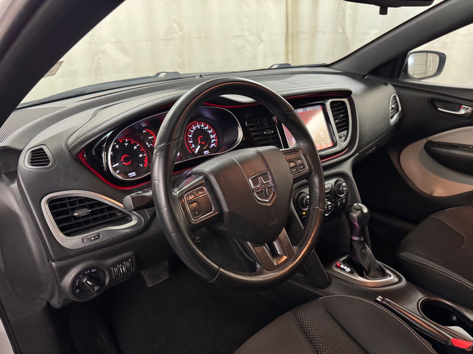 Thumbnail: 2016 Dodge Dart - 3