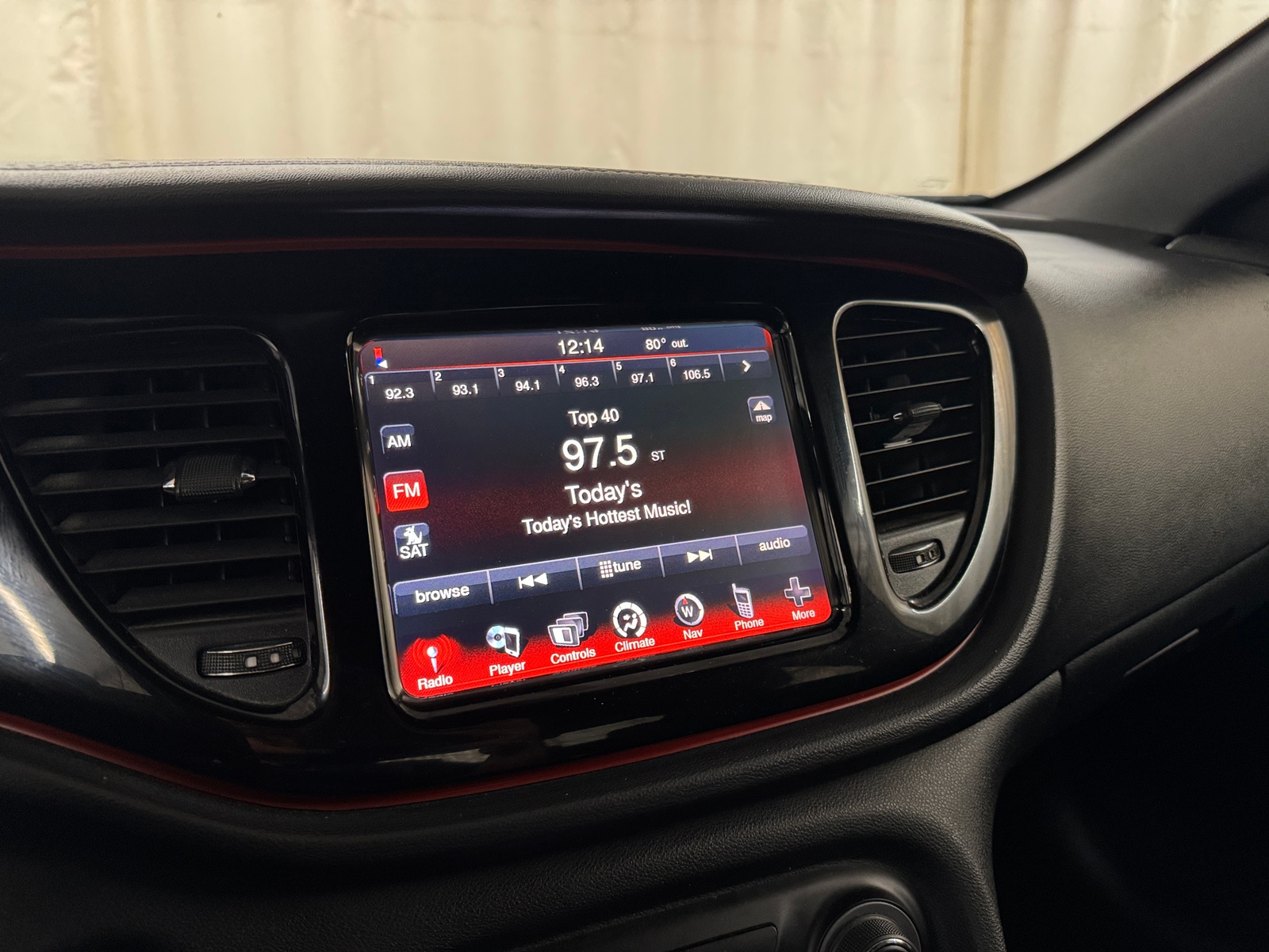 Thumbnail: 2016 Dodge Dart - 4