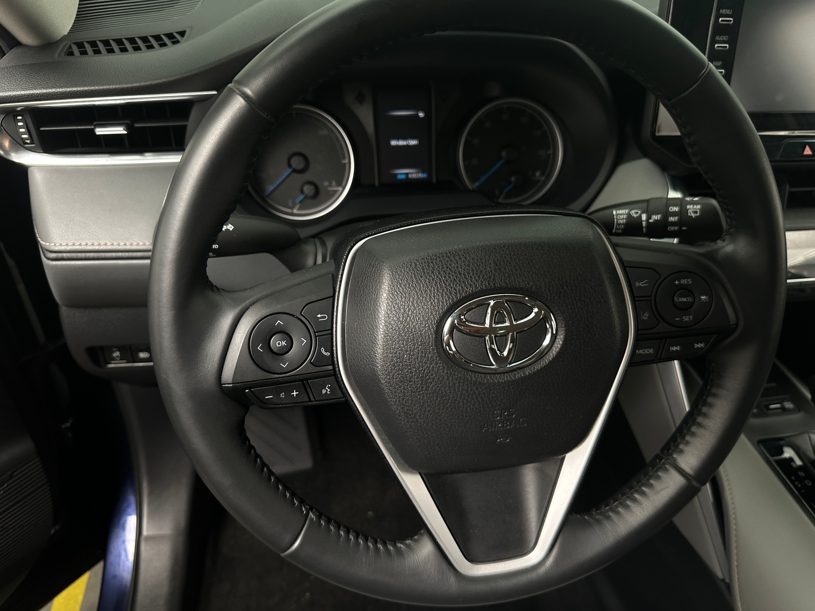 Thumbnail: 2022 Toyota Venza - 5