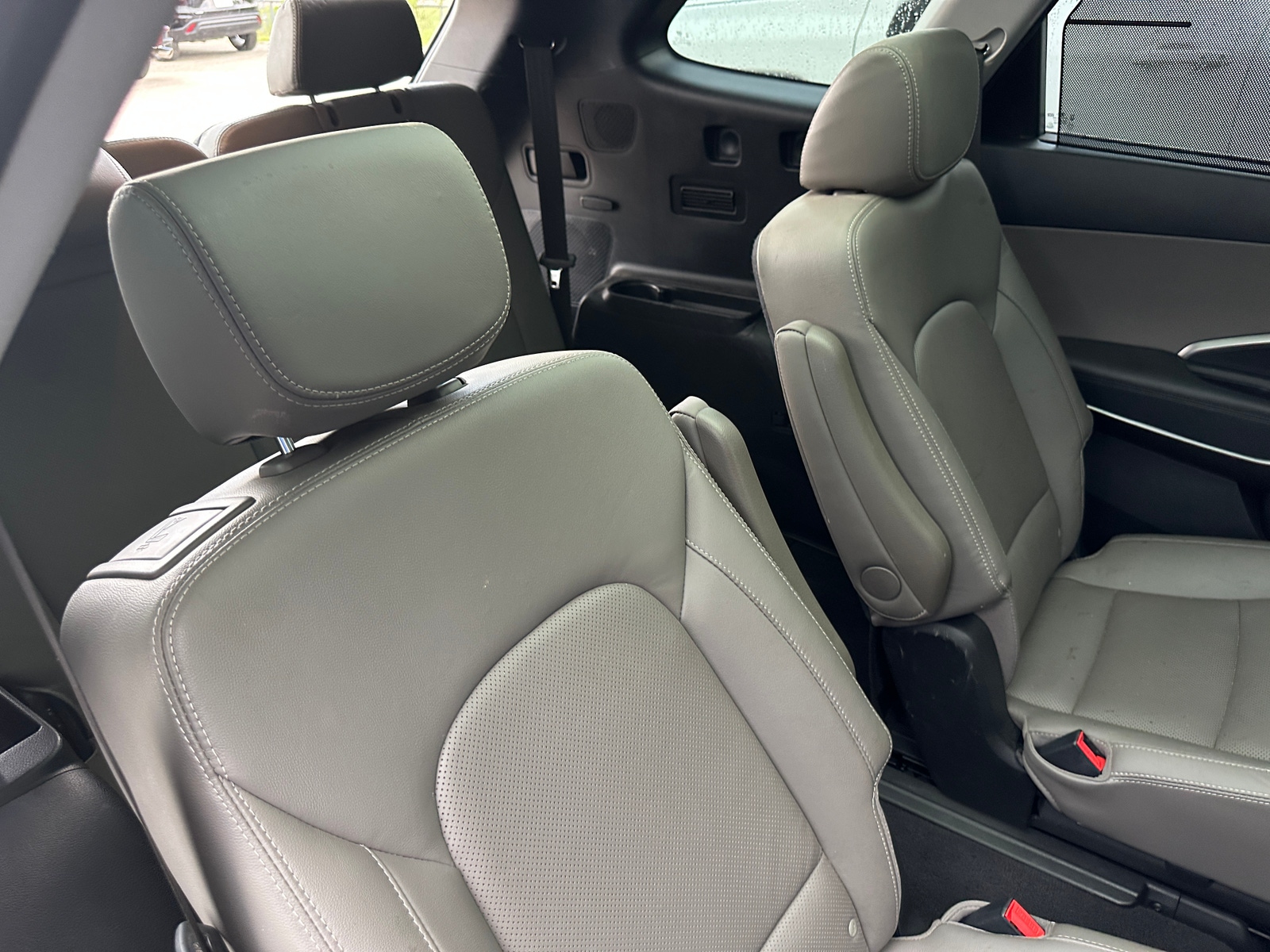 Thumbnail: 2017 Hyundai Santa Fe - 5