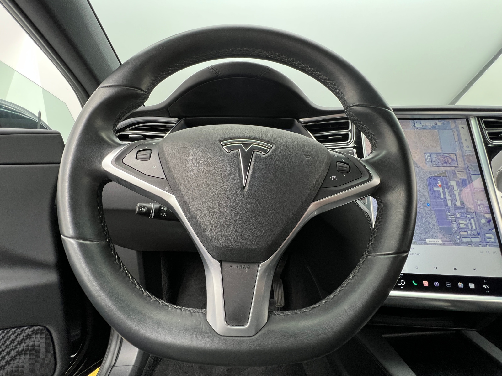 Thumbnail: 2017 Tesla Model X - 4