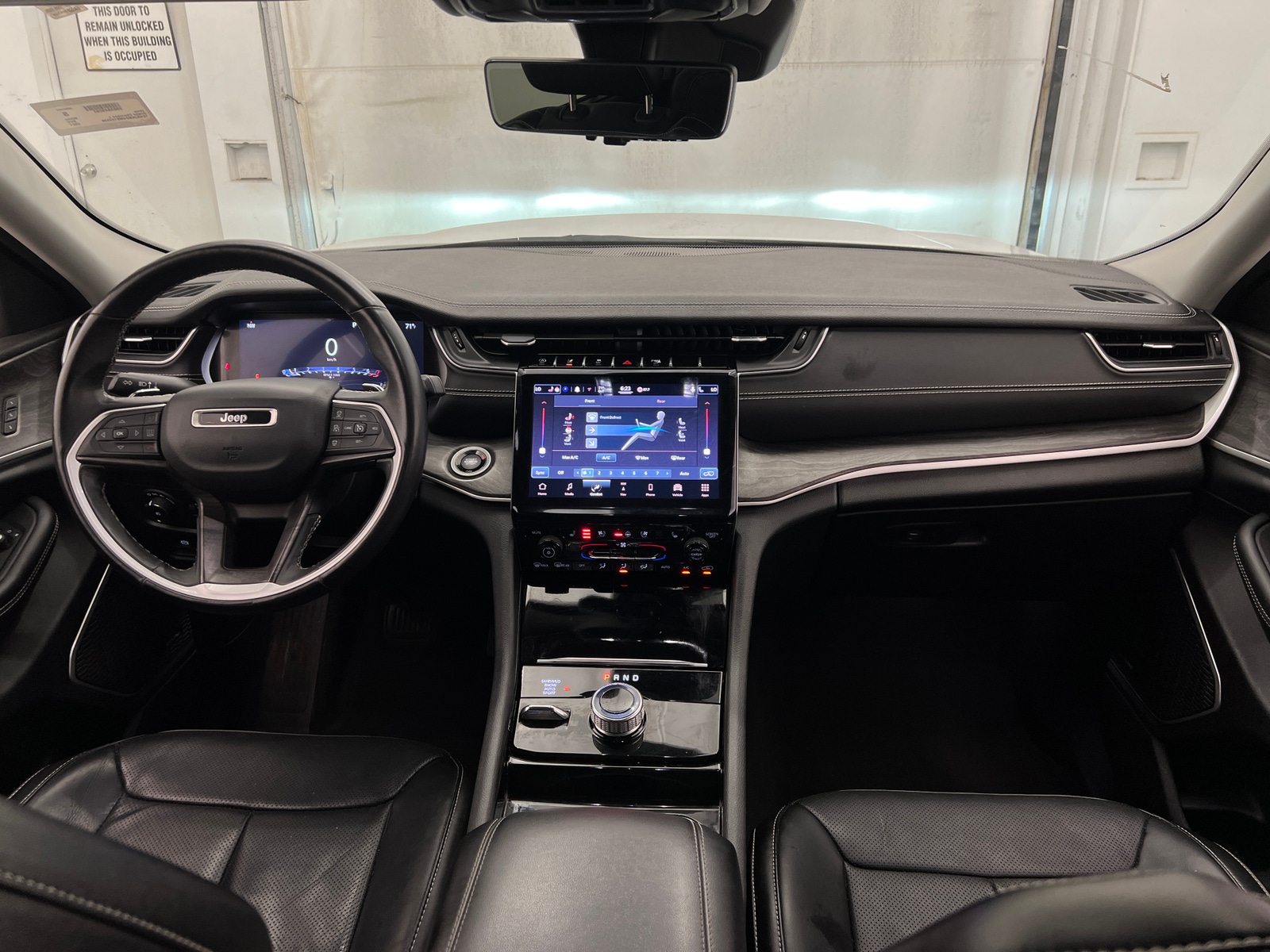 Thumbnail: 2021 Jeep Grand Cherokee L - 2
