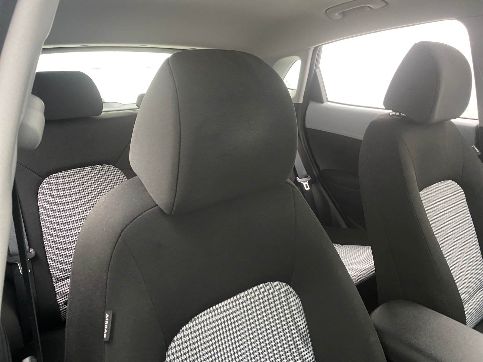 Thumbnail: 2021 Hyundai Kona - 2