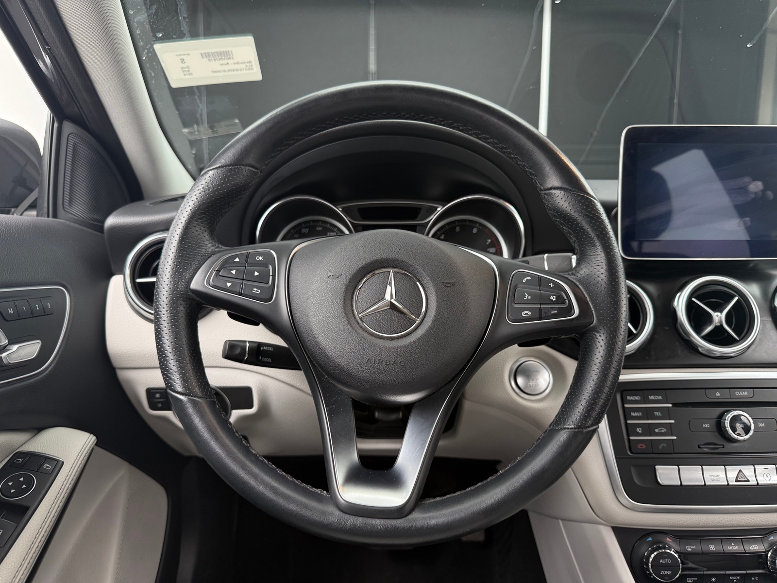 Thumbnail: 2019 Mercedes-Benz GLA - 4