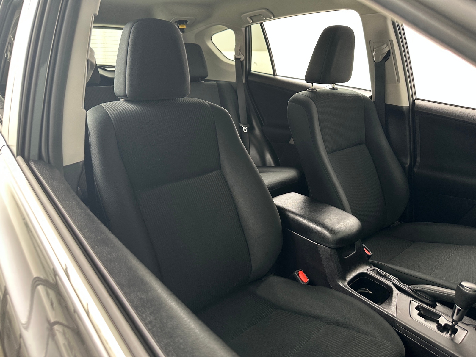 Thumbnail: 2018 Toyota RAV4 - 2