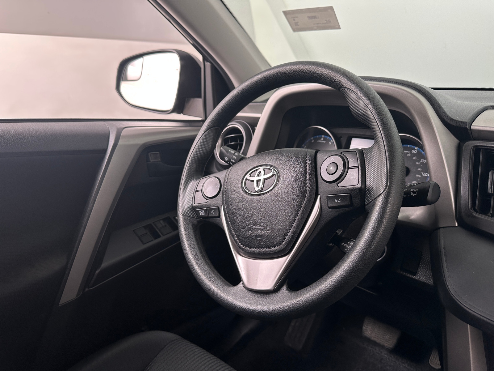 Thumbnail: 2018 Toyota RAV4 - 5