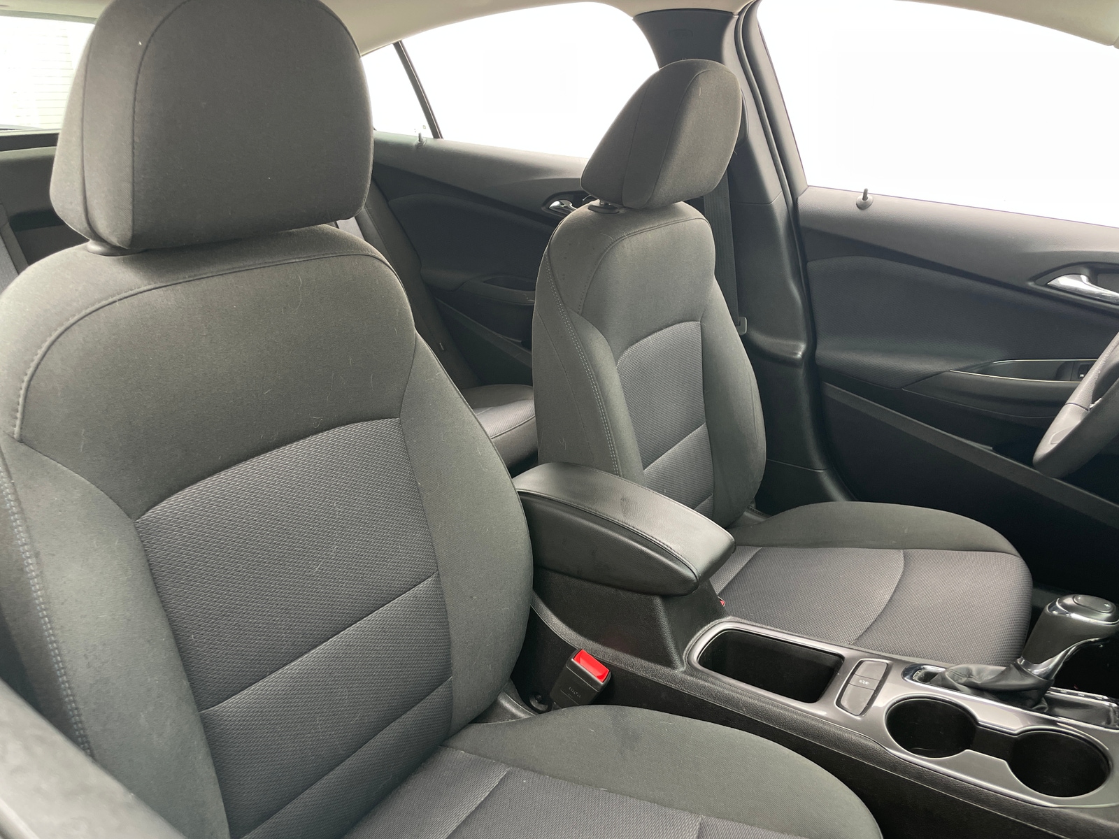 Thumbnail: 2018 Chevrolet Cruze - 2
