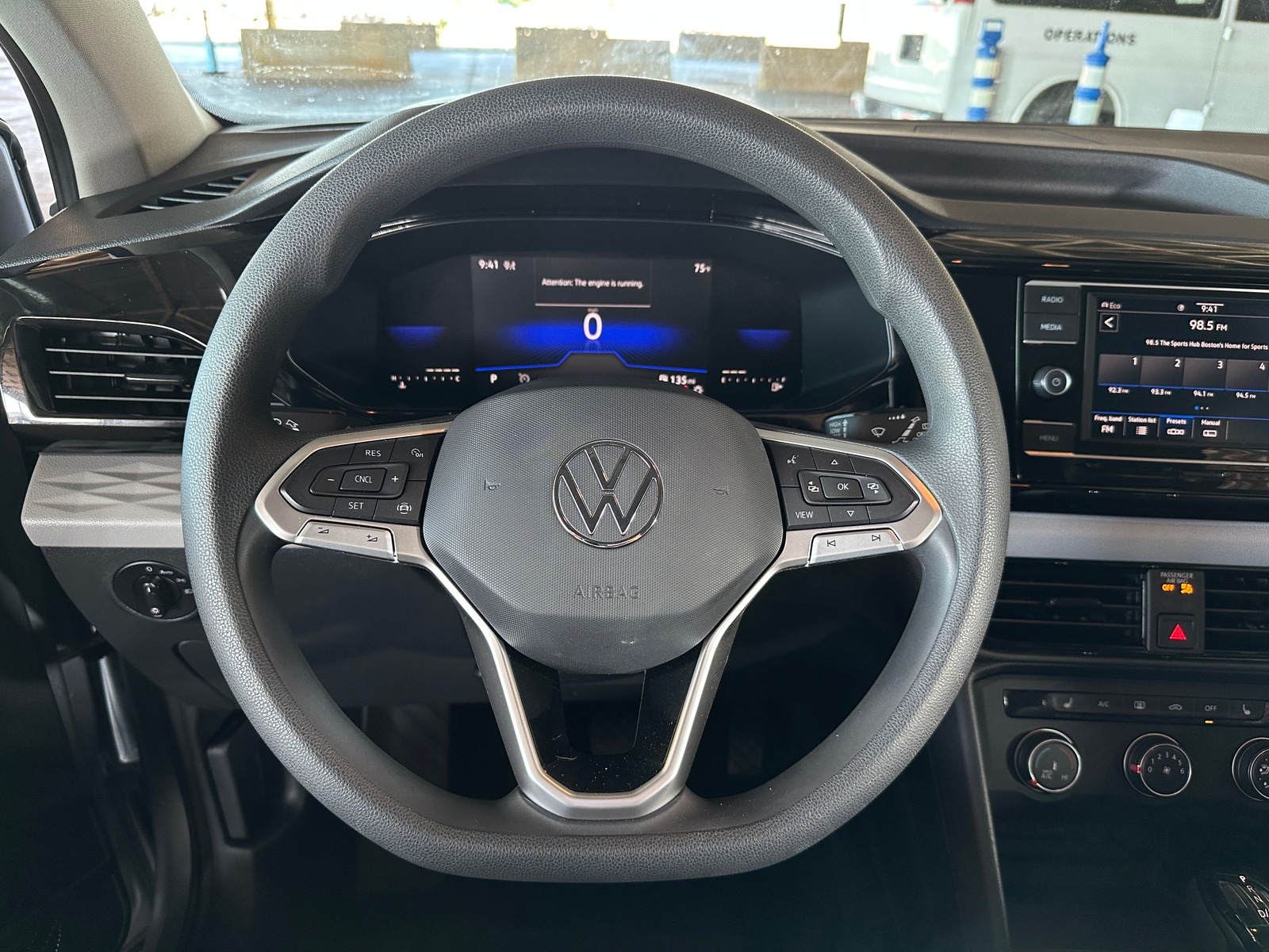 Thumbnail: 2022 Volkswagen Taos - 5