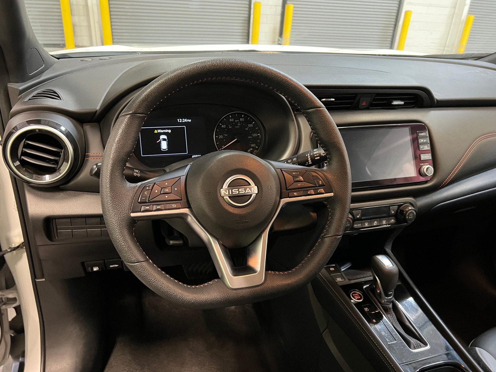Thumbnail: 2023 Nissan Kicks - 4