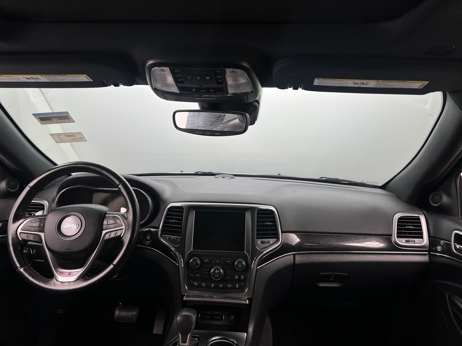Thumbnail: 2017 Jeep Grand Cherokee - 3