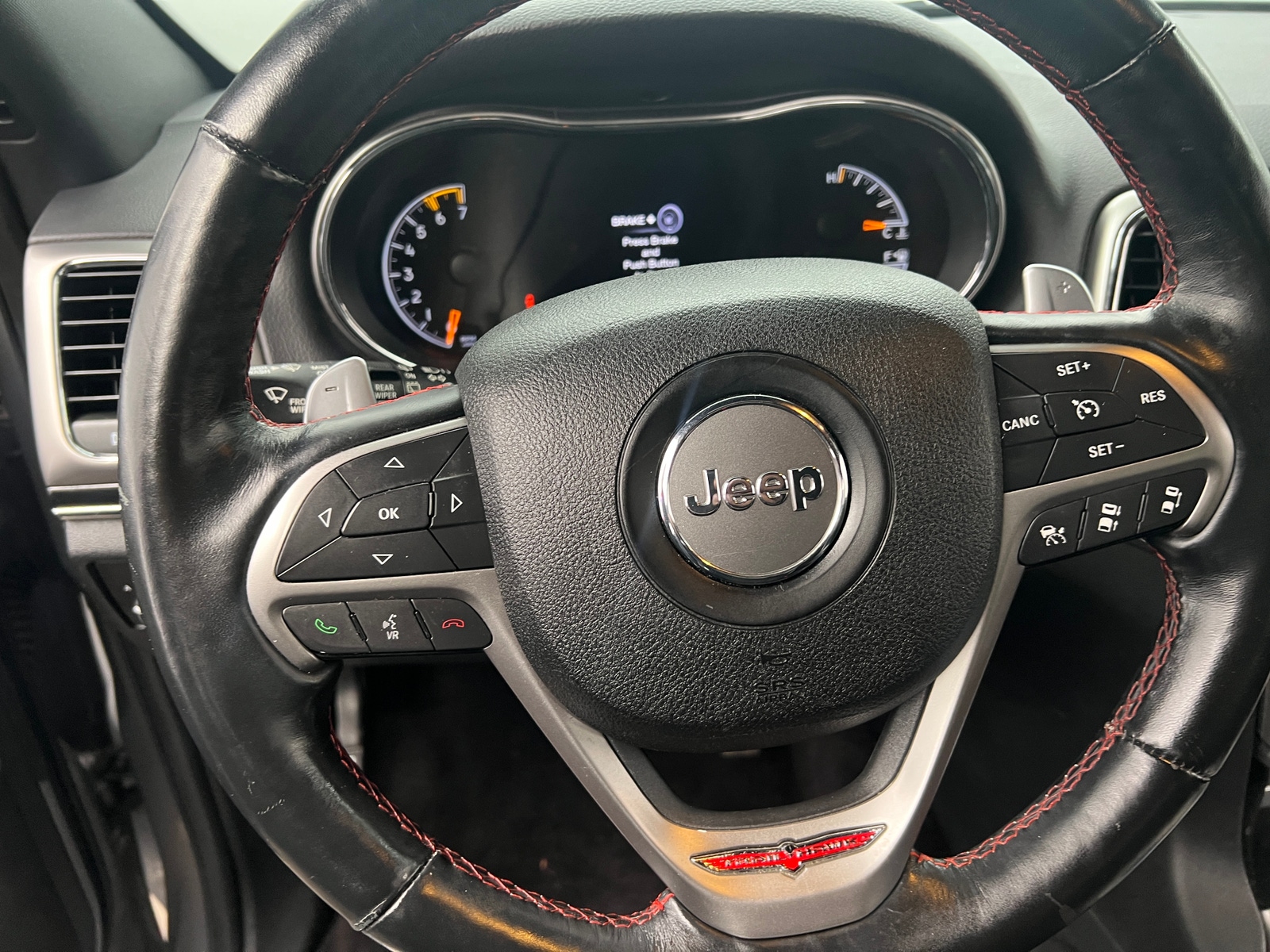 Thumbnail: 2017 Jeep Grand Cherokee - 5