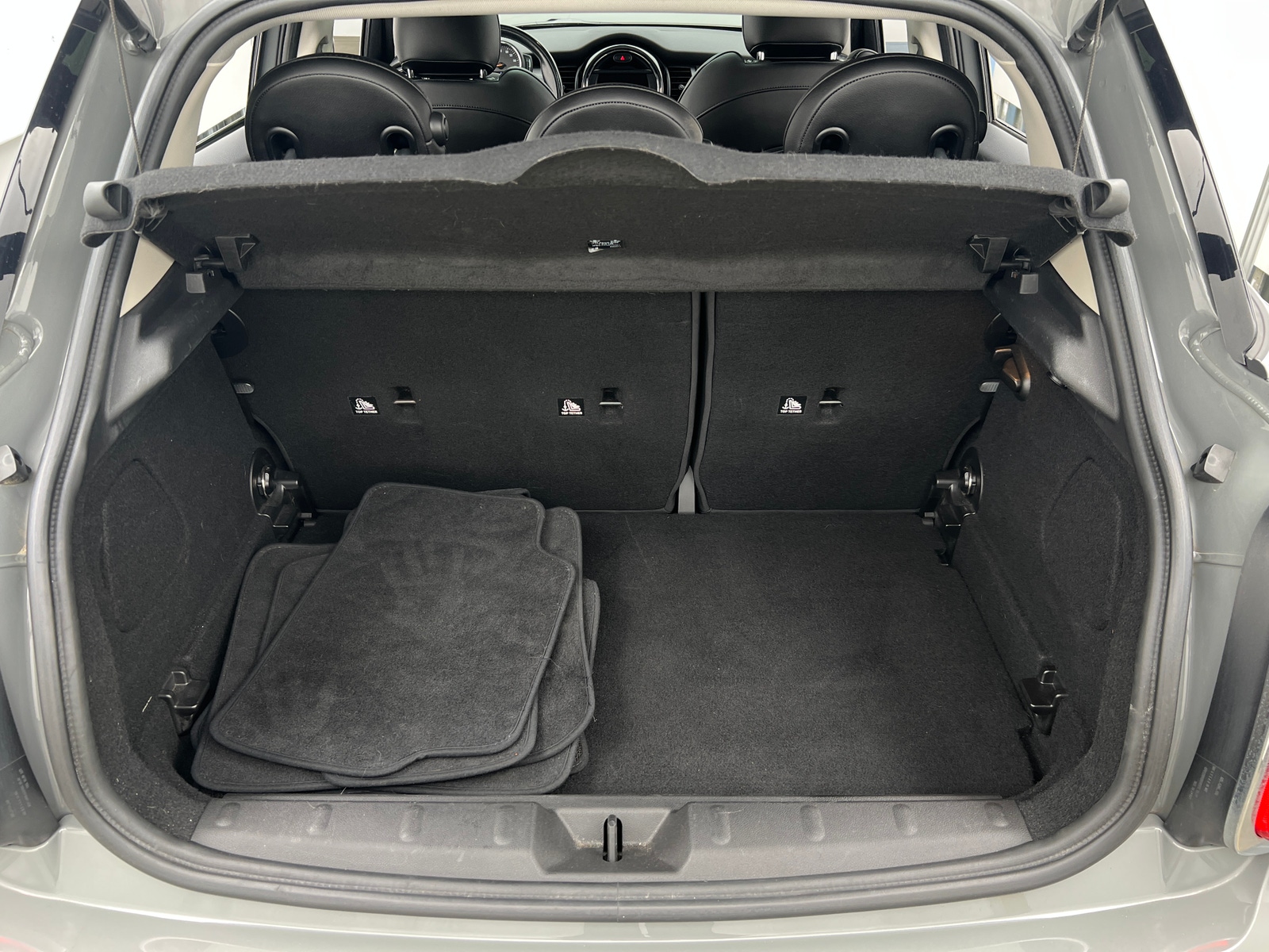 Thumbnail: 2018 MINI Cooper Hardtop - 6