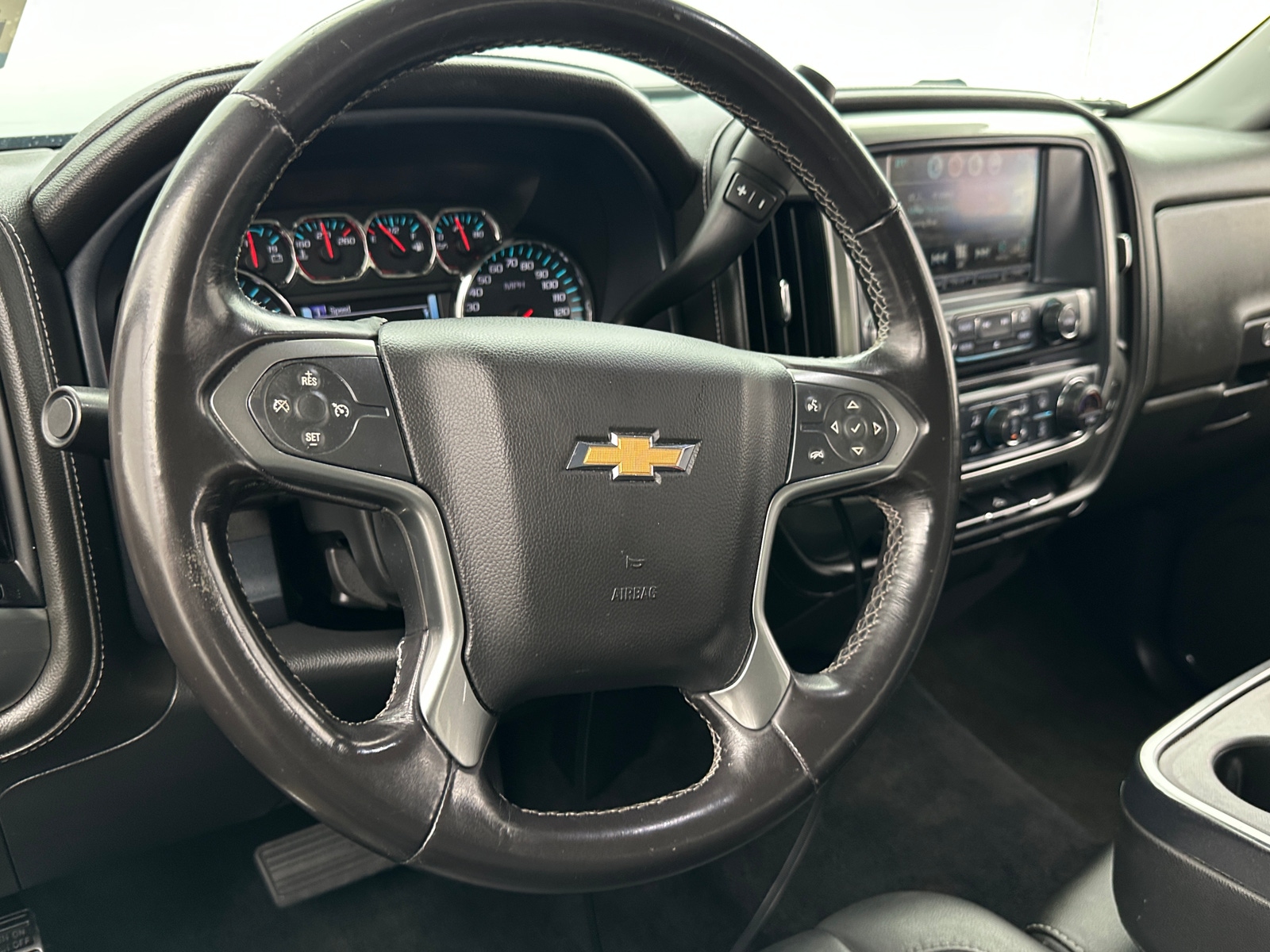 Thumbnail: 2018 Chevrolet Silverado 1500 - 4