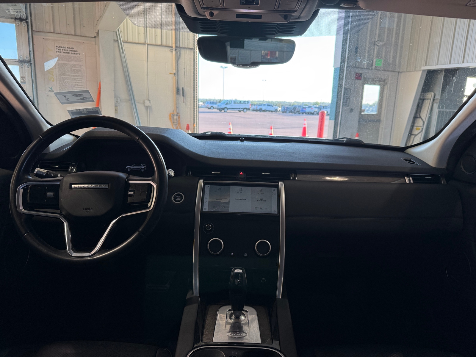 Thumbnail: 2021 Land Rover Discovery Sport - 2