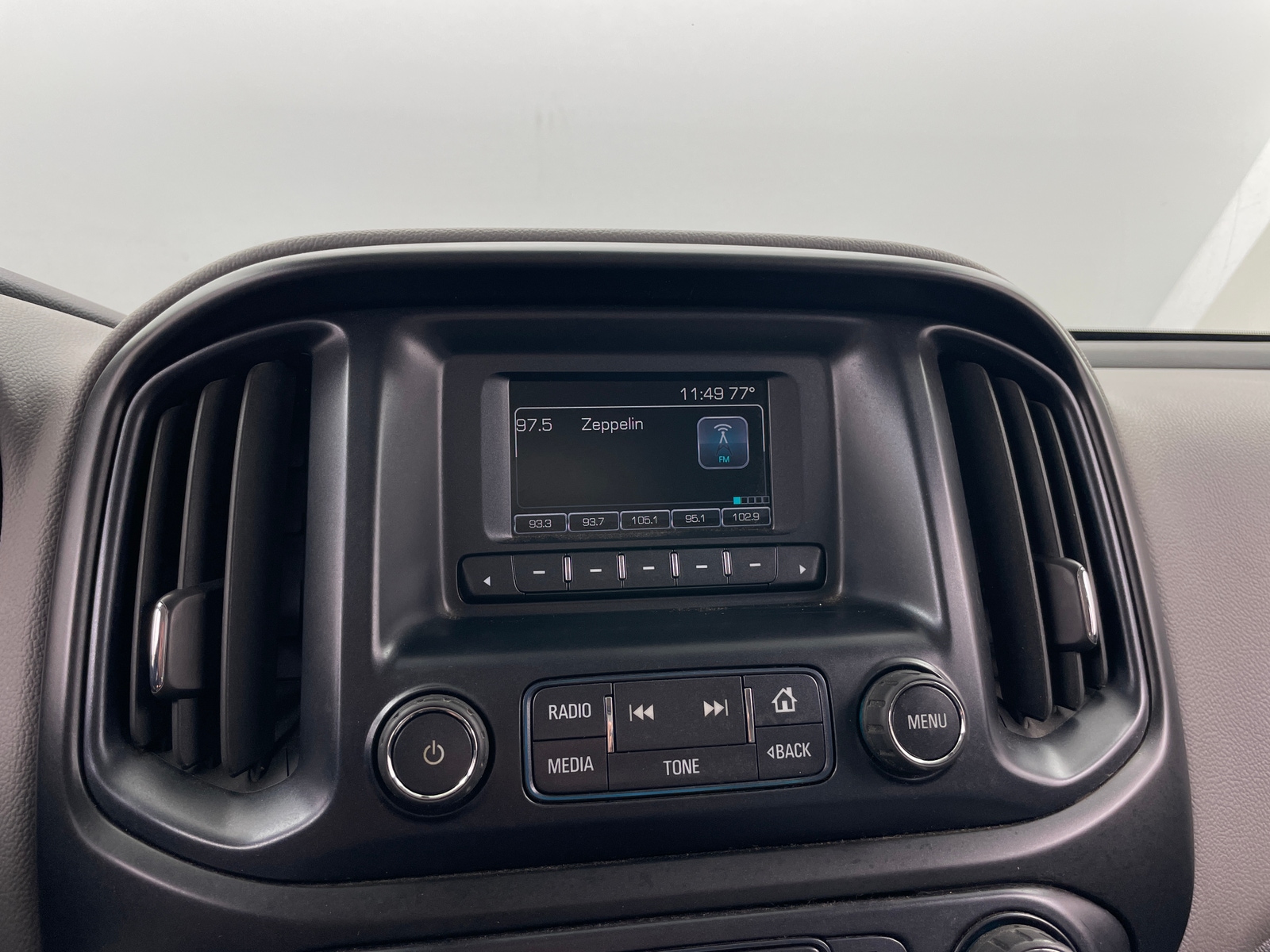 Thumbnail: 2016 Chevrolet Colorado - 4