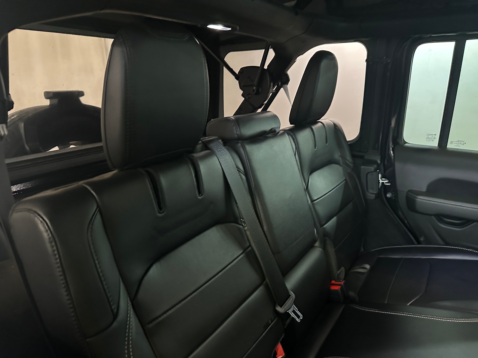 Thumbnail: 2022 Jeep Wrangler - 5