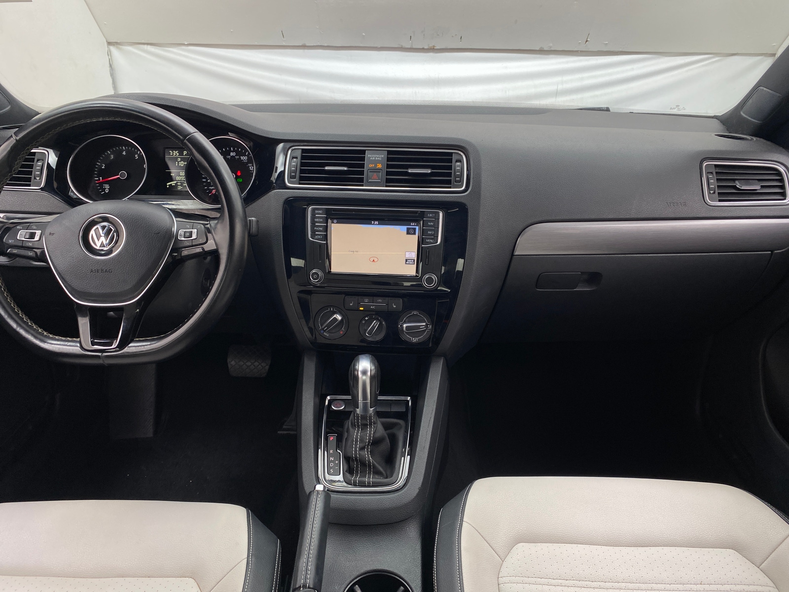 Thumbnail: 2016 Volkswagen Jetta - 2