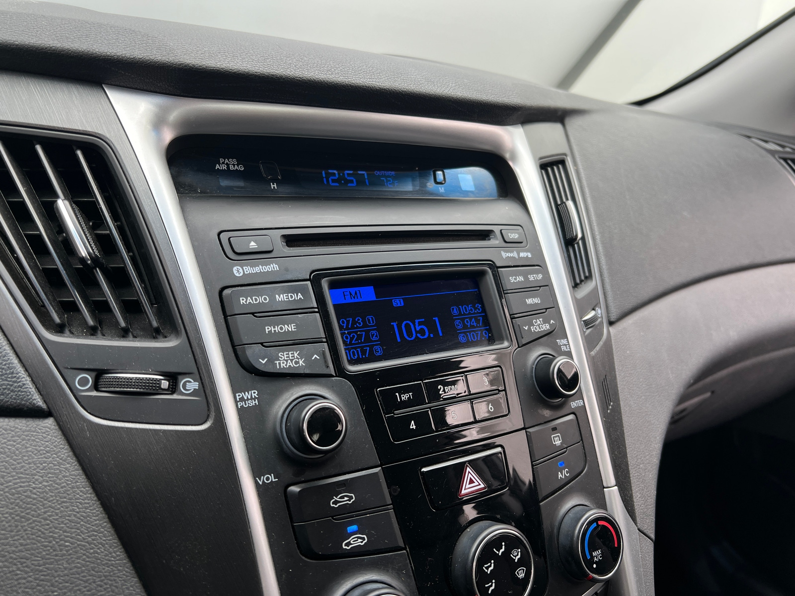 Thumbnail: 2014 Hyundai Sonata - 4