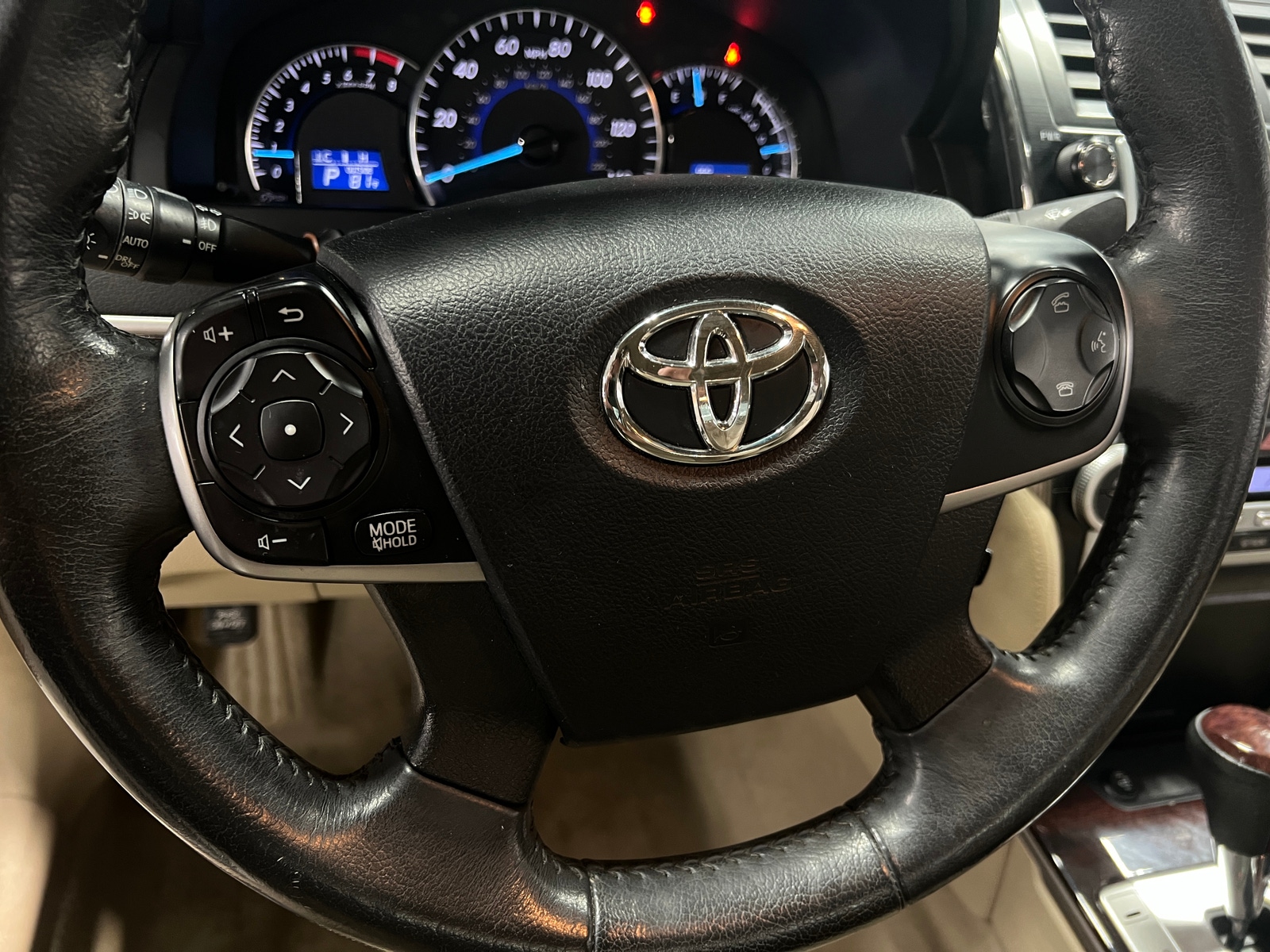 Thumbnail: 2014 Toyota Camry - 4