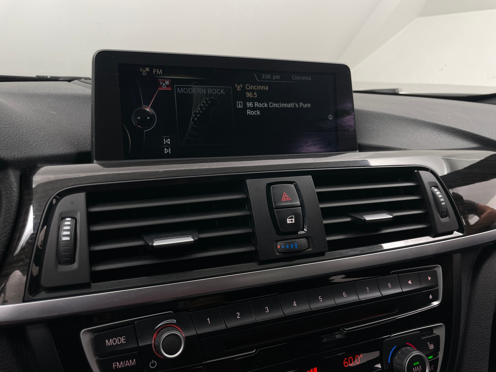 Thumbnail: 2015 BMW M3 - 3