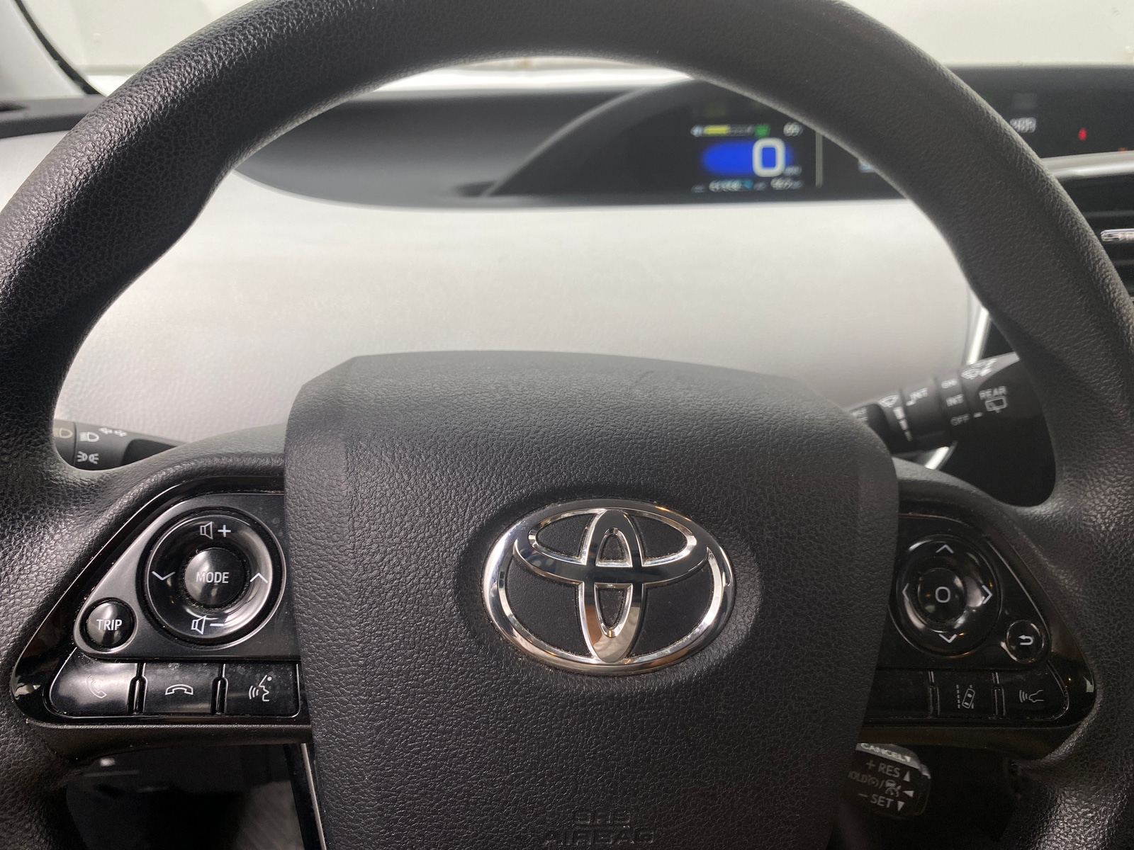 Thumbnail: 2019 Toyota Prius - 5