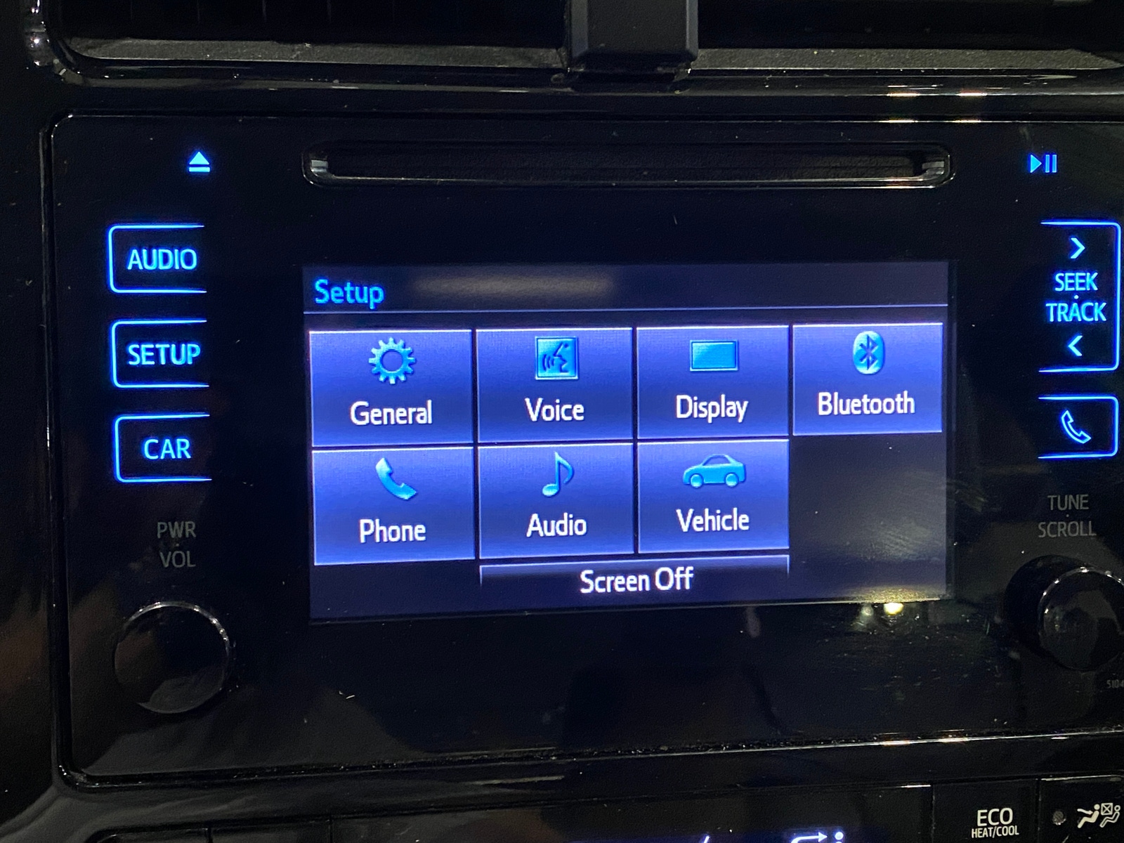 Thumbnail: 2019 Toyota Prius - 4