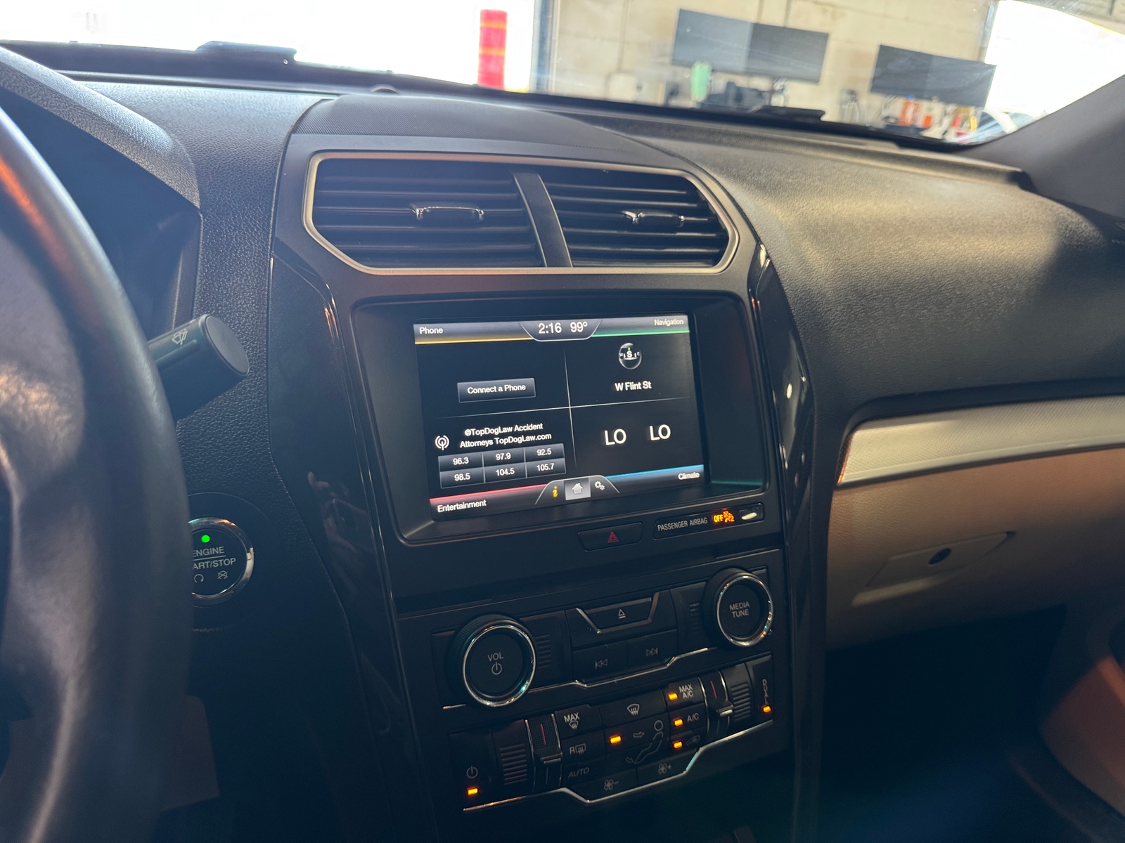 Thumbnail: 2016 Ford Explorer - 4