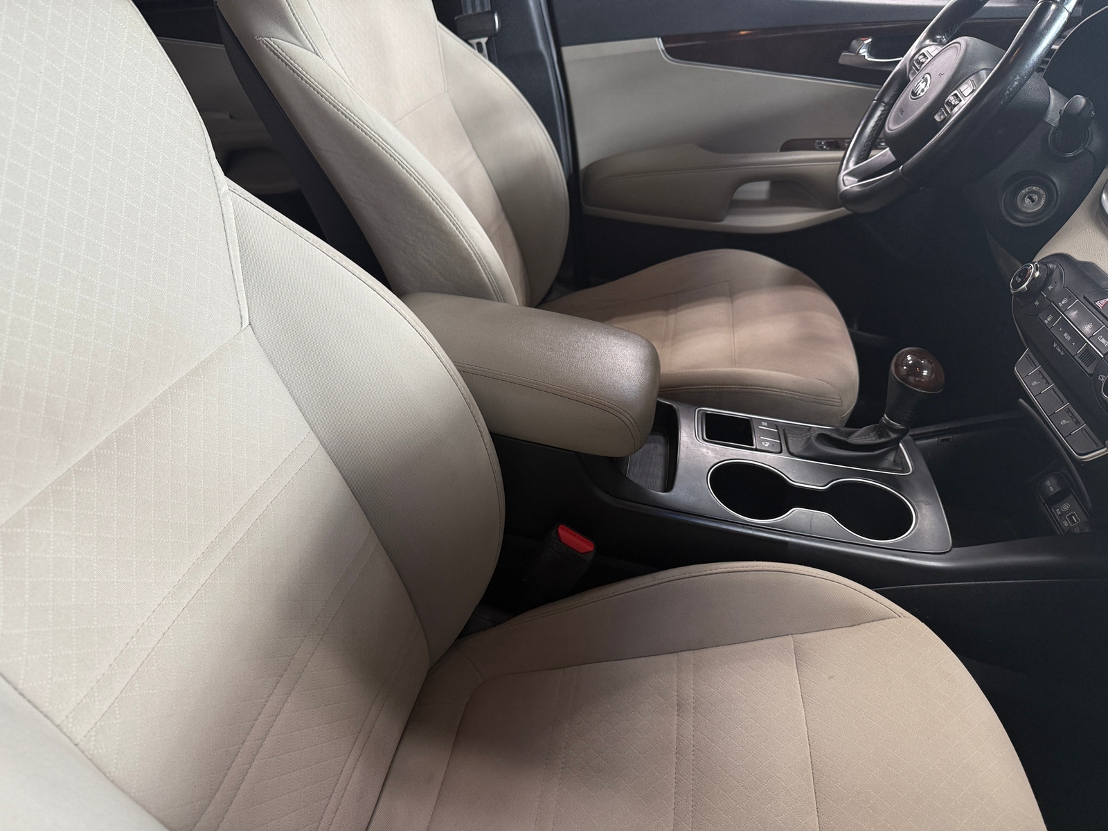 Thumbnail: 2017 Kia Sorento - 2