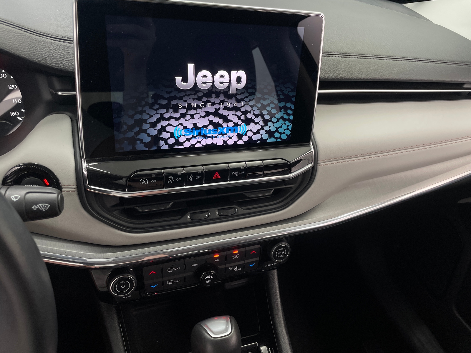 Thumbnail: 2022 Jeep Compass - 3