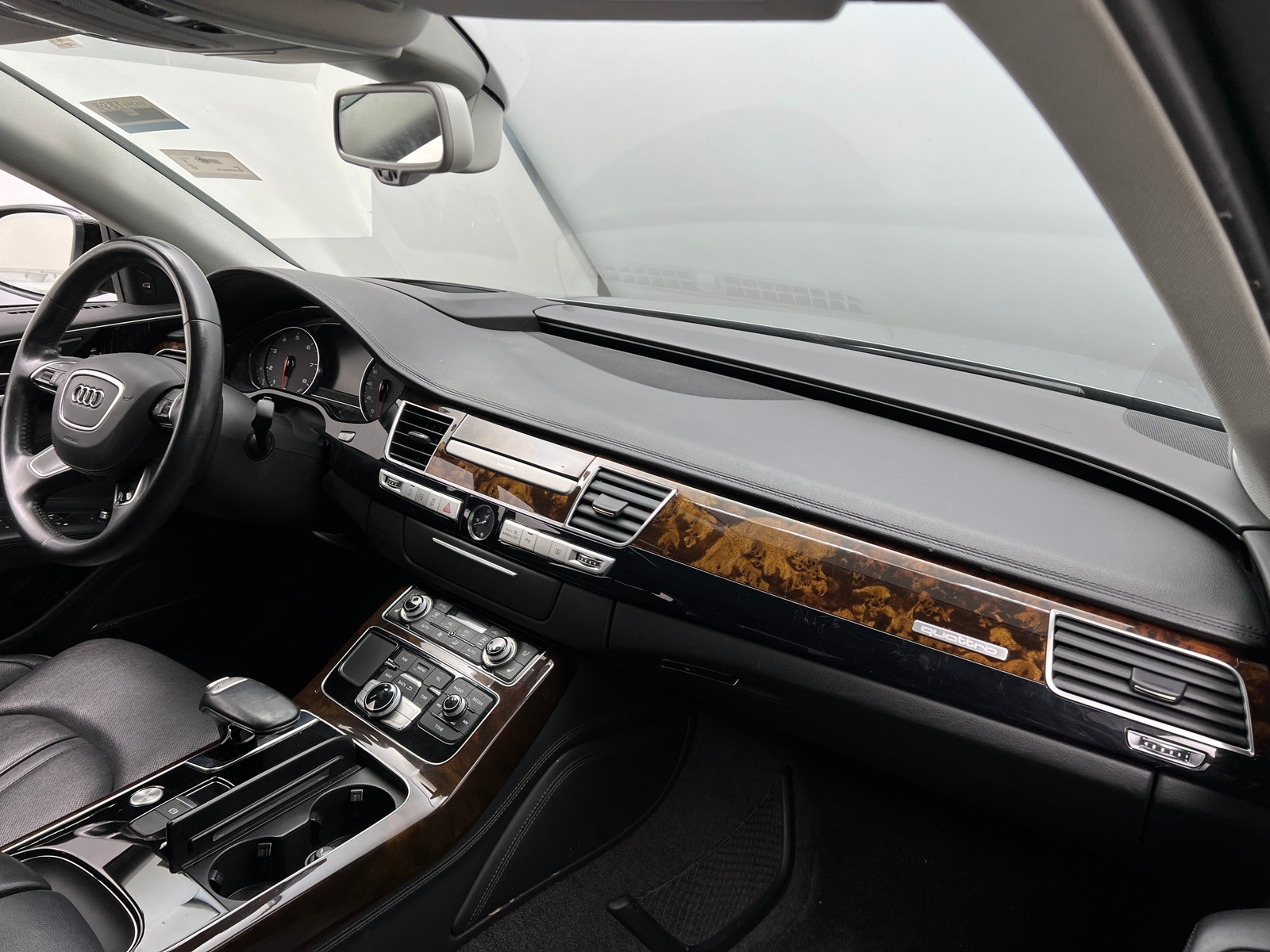 Thumbnail: 2017 Audi A8 - 2
