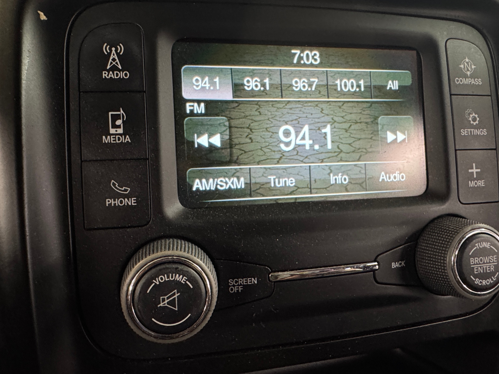 Thumbnail: 2017 Jeep Cherokee - 4