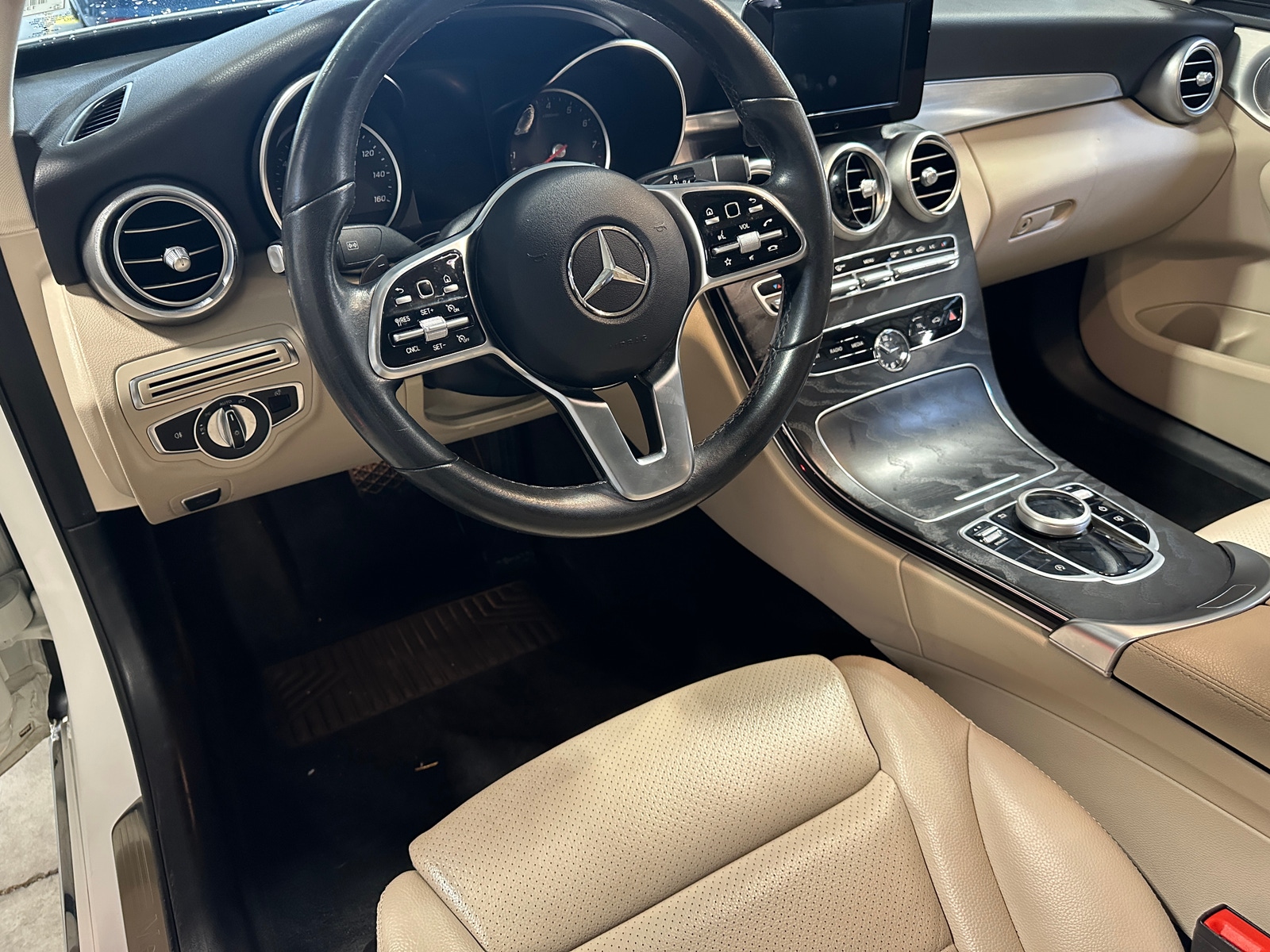 Thumbnail: 2019 Mercedes-Benz C-Class - 2