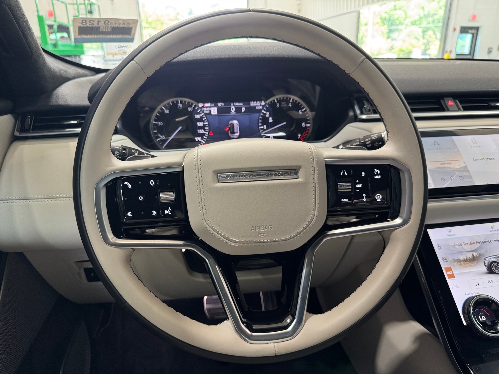 Thumbnail: 2023 Land Rover Range Rover Velar - 4