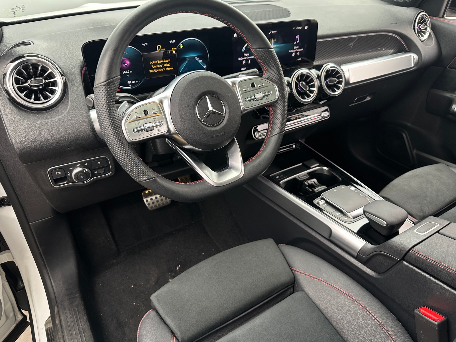 Thumbnail: 2023 Mercedes-Benz GLB - 2