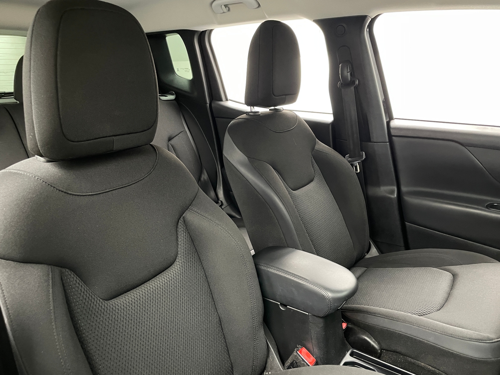 Thumbnail: 2018 Jeep Renegade - 2