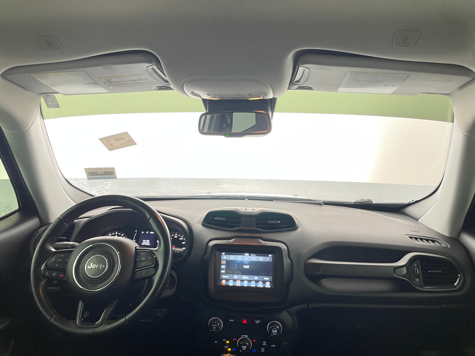 Thumbnail: 2018 Jeep Renegade - 3