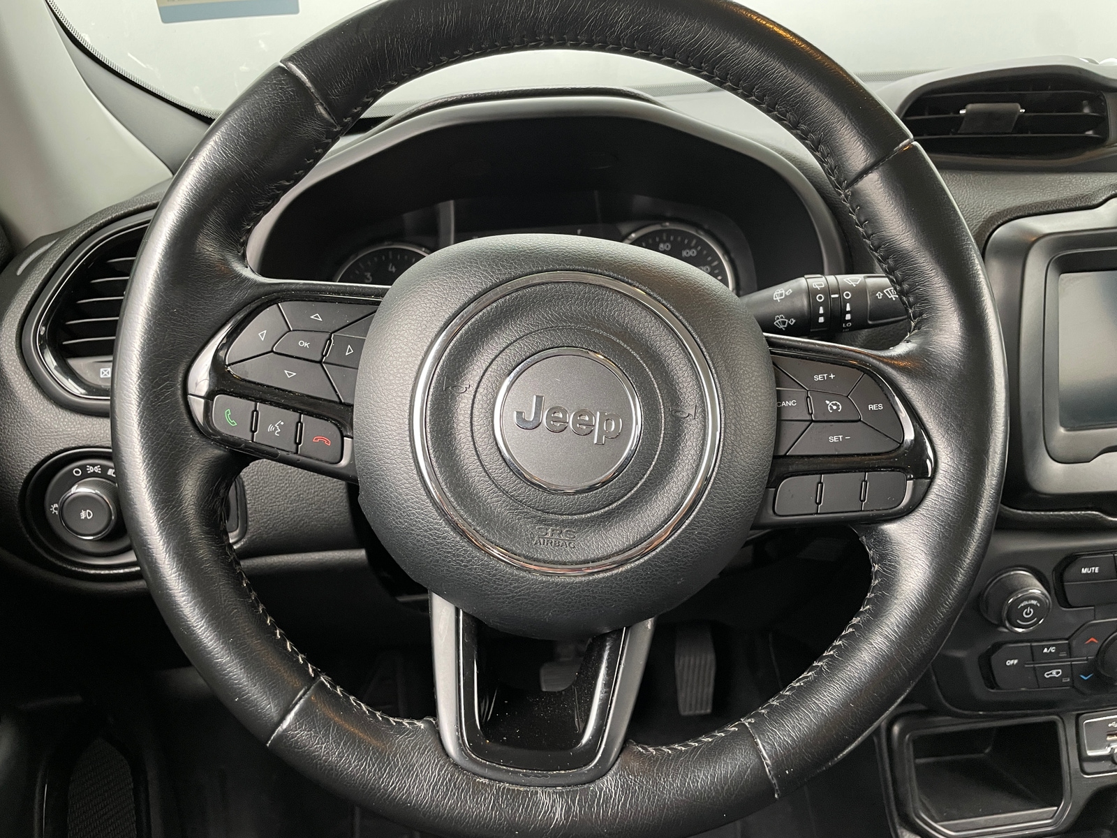 Thumbnail: 2018 Jeep Renegade - 5