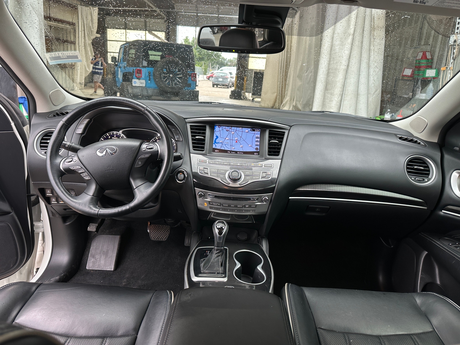 Thumbnail: 2017 INFINITI QX60 - 2