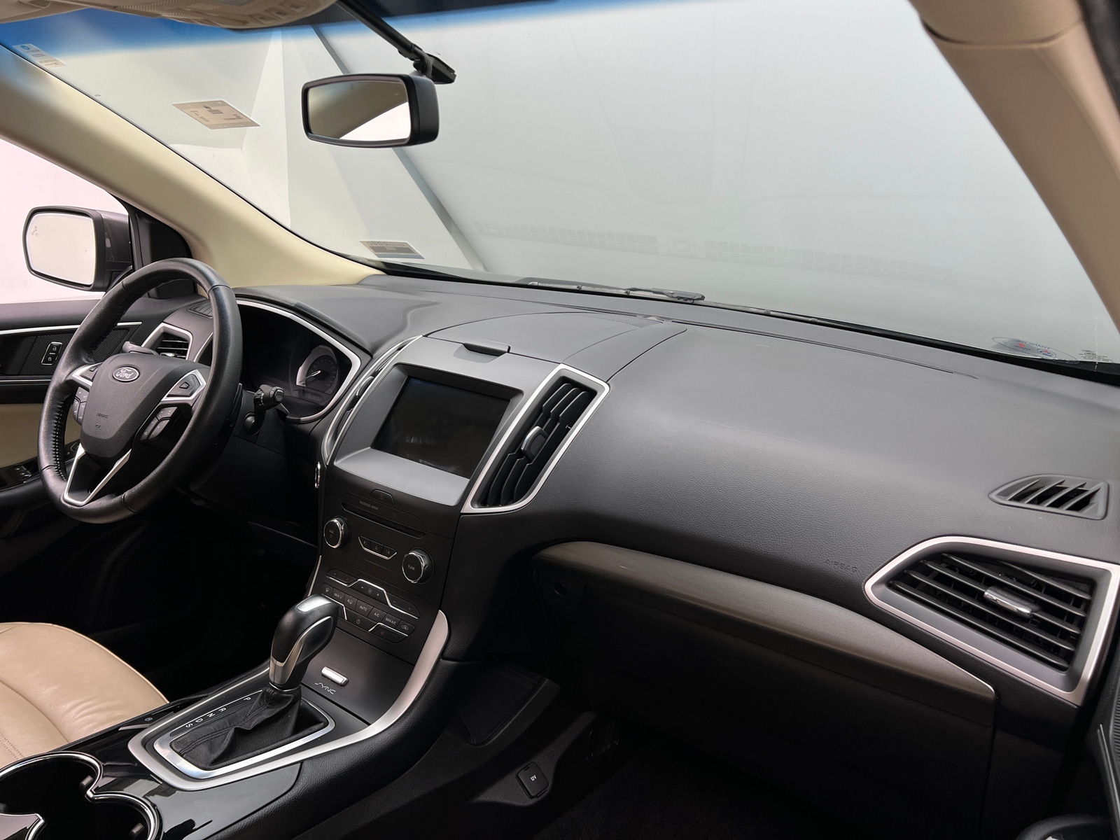 Thumbnail: 2016 Ford Edge - 3