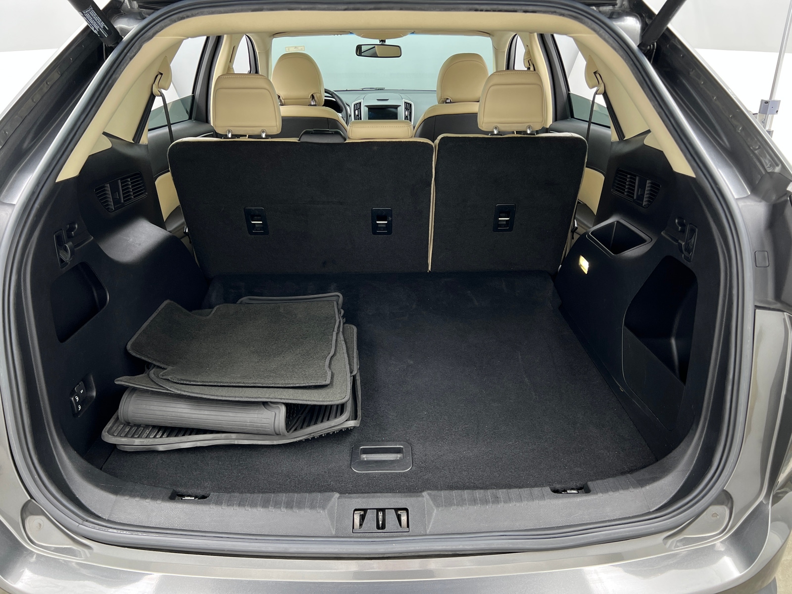Thumbnail: 2016 Ford Edge - 7