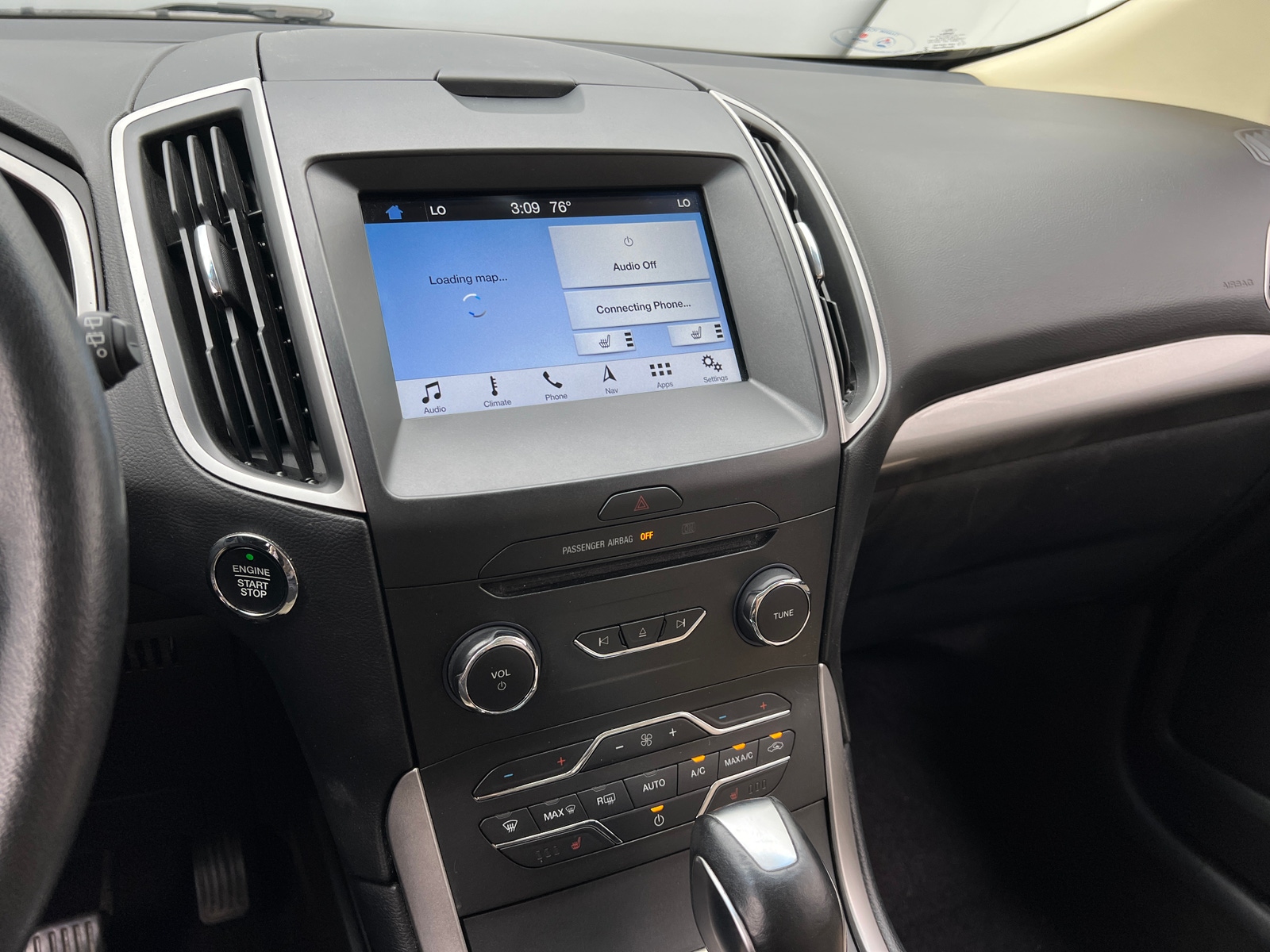 Thumbnail: 2016 Ford Edge - 4