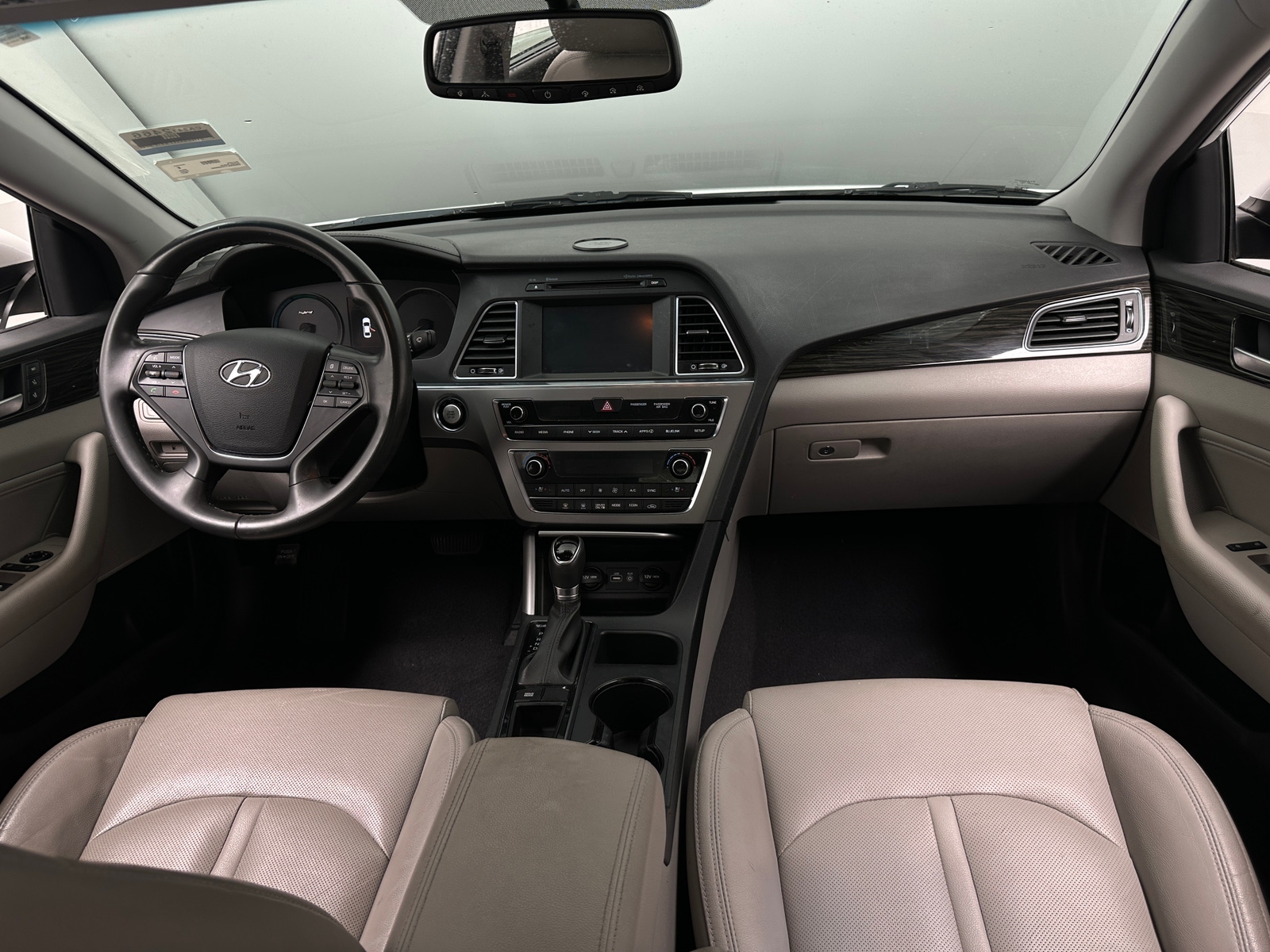 Thumbnail: 2017 Hyundai Sonata - 2