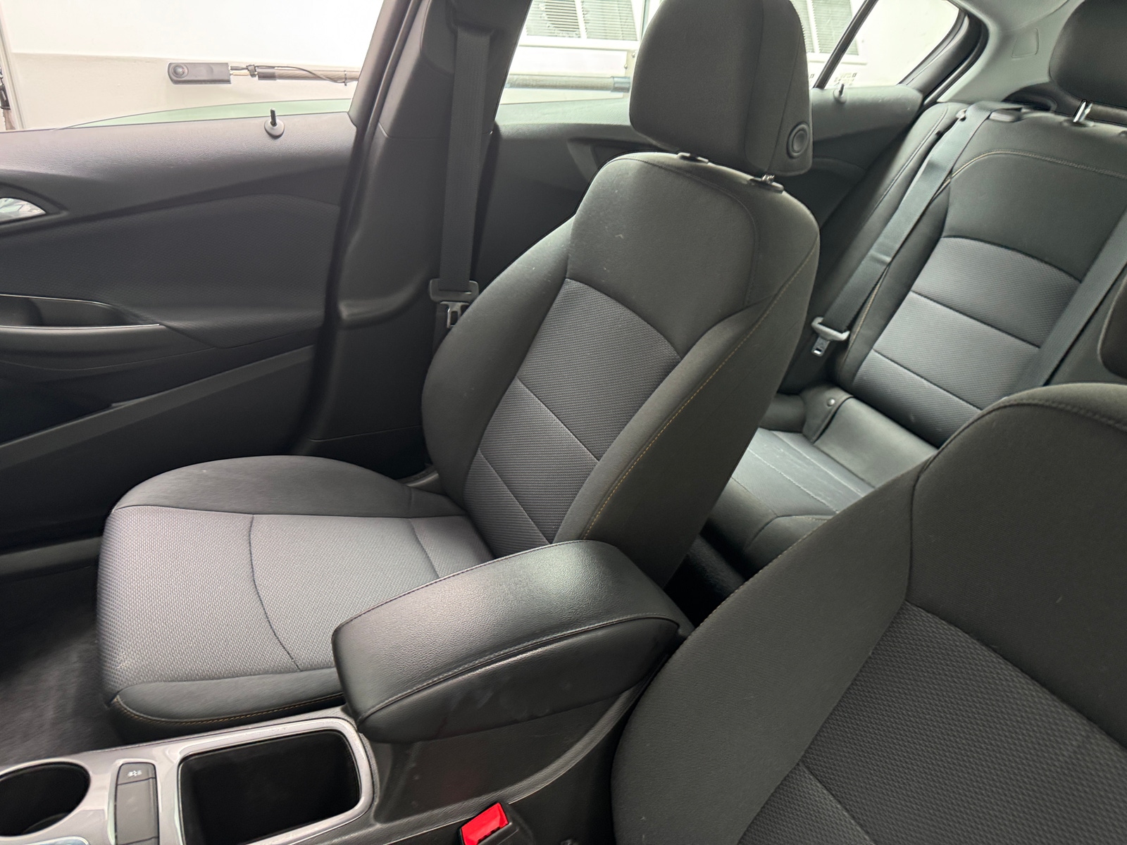 Thumbnail: 2019 Chevrolet Cruze - 2