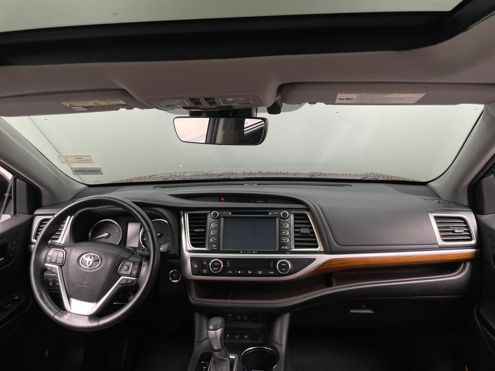 Thumbnail: 2017 Toyota Highlander - 2