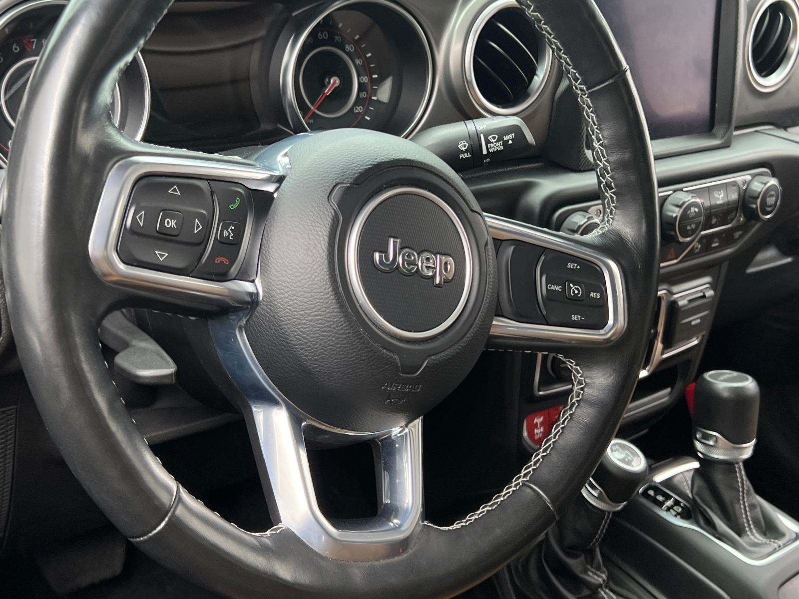 Thumbnail: 2021 Jeep Gladiator - 4