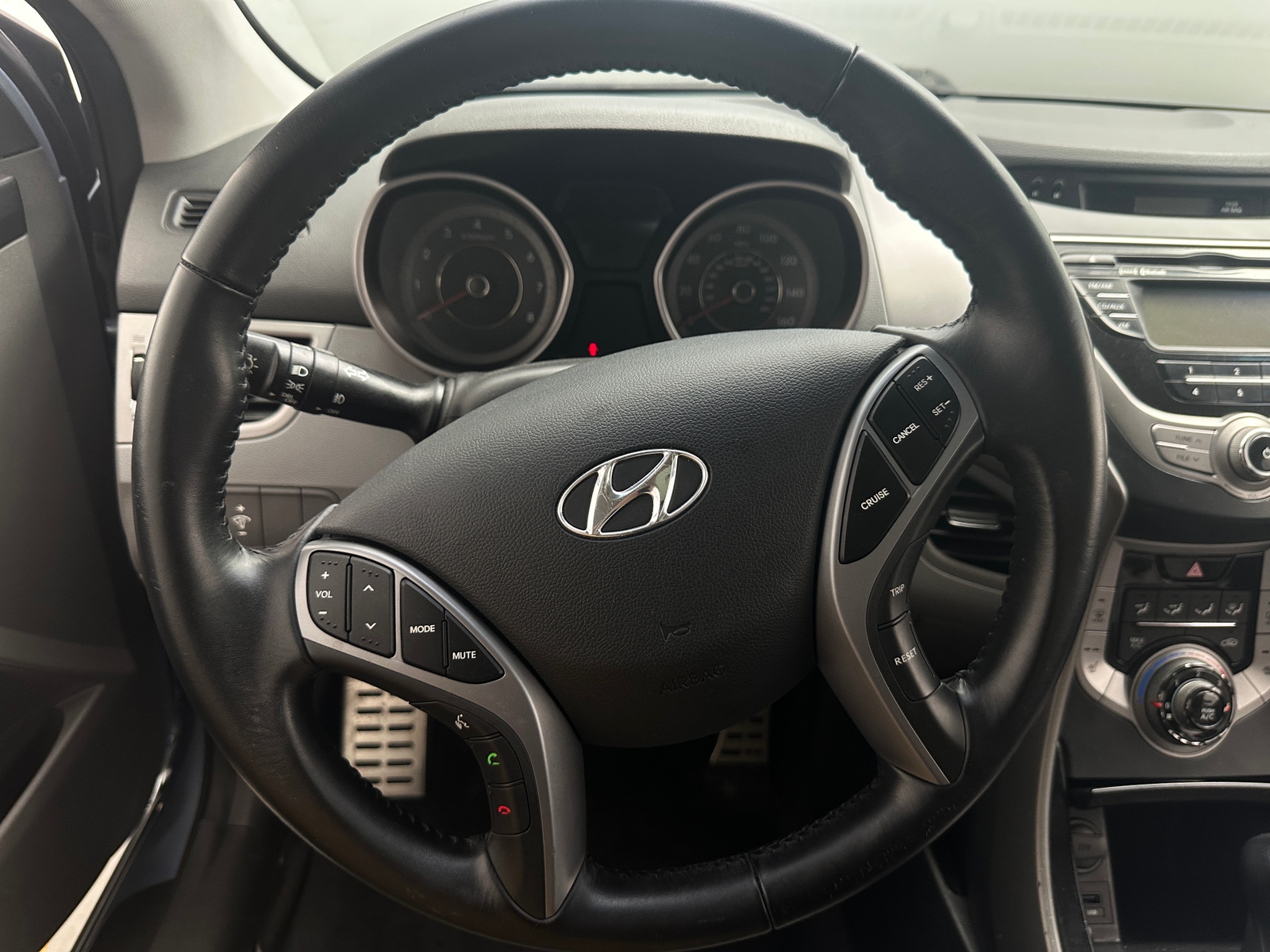 Thumbnail: 2013 Hyundai Elantra - 3
